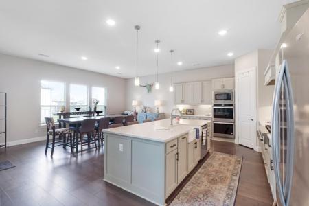 2908 Standing Tall Court
