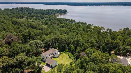 17488 Lance Lane