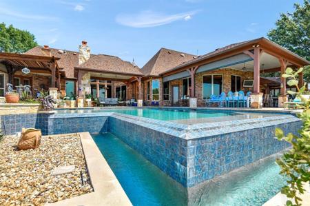 112 Eagle Chase Lane