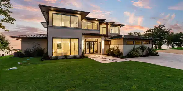 1124 Paradise Cove