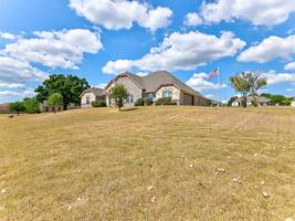 4402 Twin Oak Court