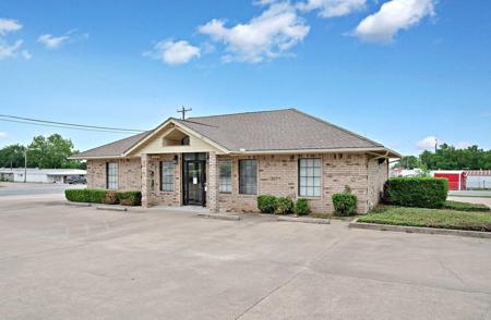 411 E Hwy 22