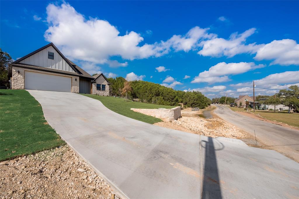 2410 Steepleridge Circle, Granbury, TX lhrmls01566213