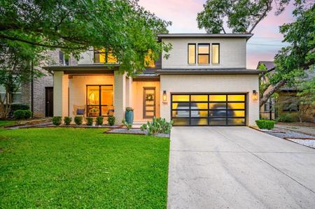 7215 La Vista Drive