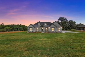 3932 Legend Trail