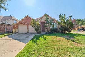 2475 Lakeland Drive
