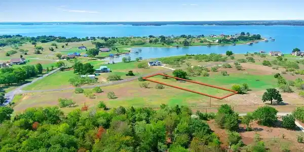 Lake Vista Drive