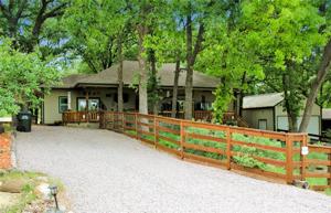 1338 Lake Road