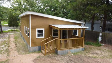 111 Ridgewood Lane