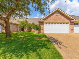 1206 Henard Lane
