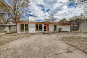 7310 WALLING Lane