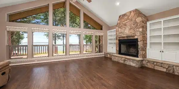 143 Stockton Point