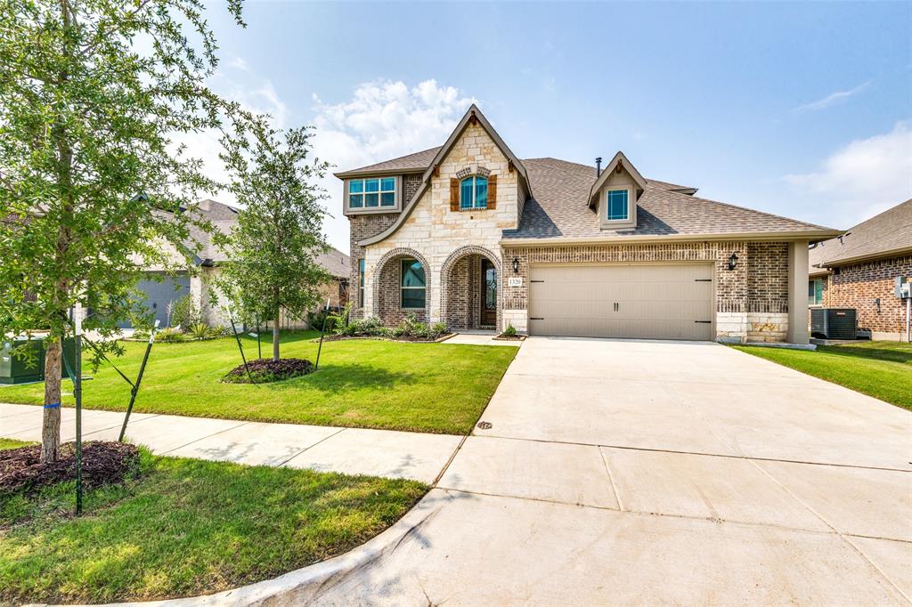 1320 Arrowwood Drive, Aubrey, TX lhrmls01703641