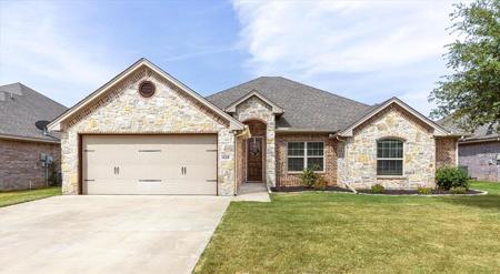 619 Donna Circle