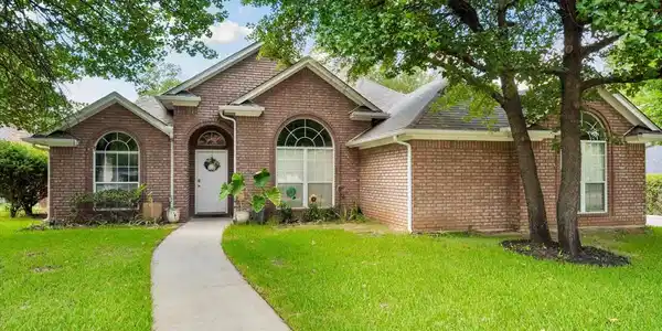 437 Inland Circle
