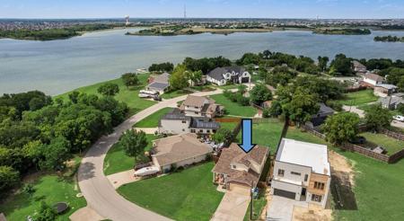 7622 W Shore Drive