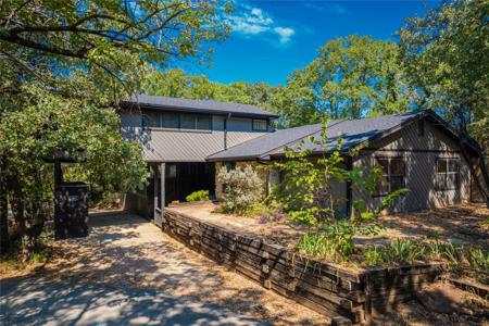 3412 Shady Trail