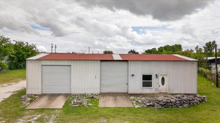 721 Comanche Cove Drive