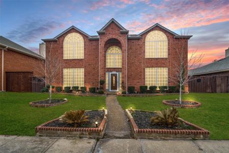 8218 Luna Drive