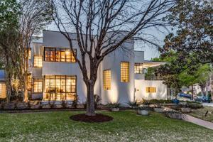 6843 Lorna Lane