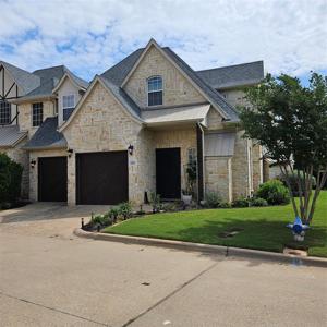 2541 Vineyard Drive