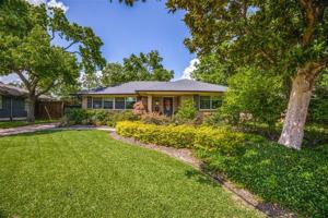 6516 Kingsbury Drive