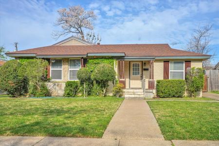 10203 Northlake Drive
