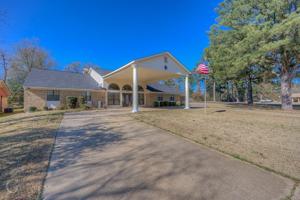 100 Sherwood Drive