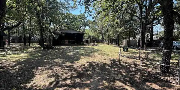 1305 Fox Hollow Court