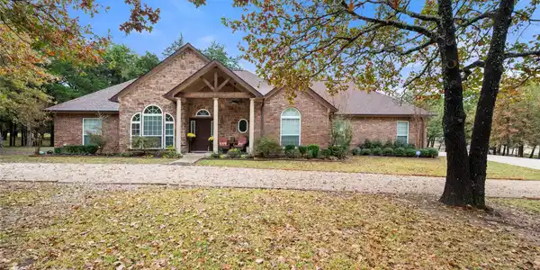 403 Arrowhead Point