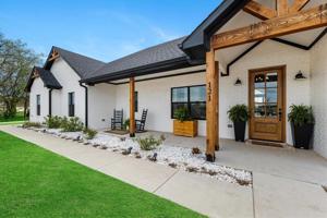 121 Chisolm Trail