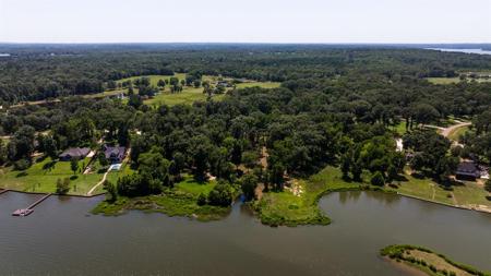 Lot 24 Waters Edge