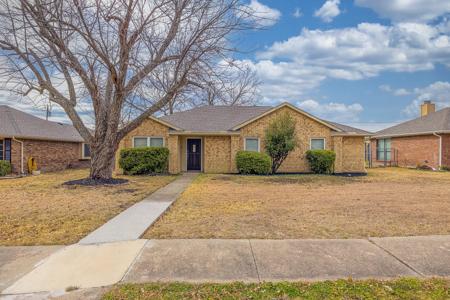 2201 Rockbluff Drive