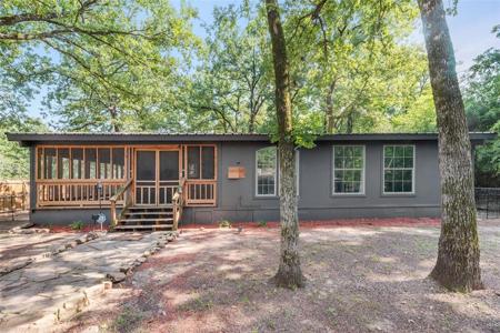 122 Arapaho Trail
