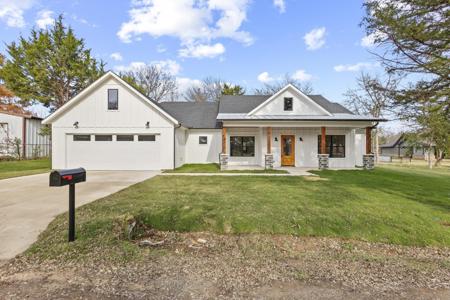483 Maple Drive