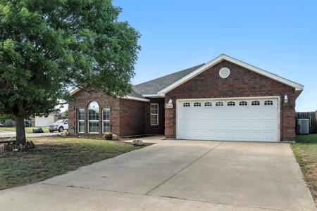 202 Sugarberry Avenue