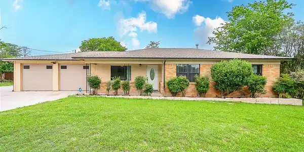 609 Dunaway Lane