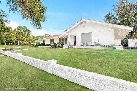 5858 Chapelwood Way