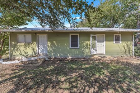 723 Leftys Court
