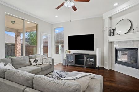 1811 Morning Mist Way
