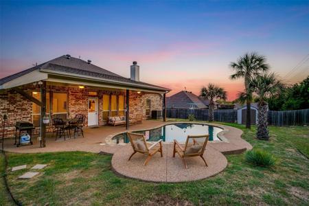 3107 Meandering Way