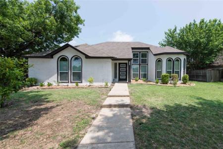 8701 Woodlake Drive
