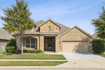 417 Traveller Street