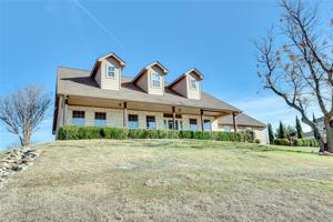 1305 Bentwater Parkway