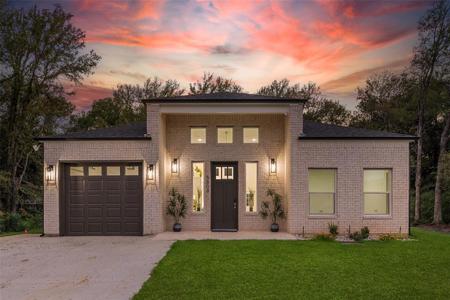 5808 Black Pine Circle