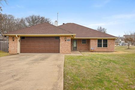 5400 Corto Drive