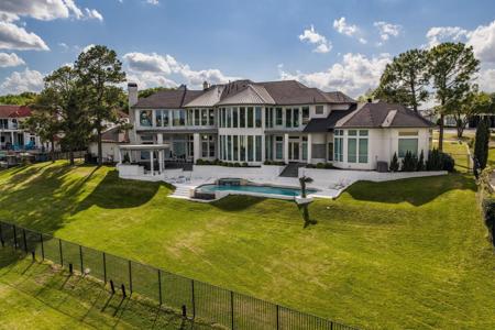 656 Timbercrest Circle