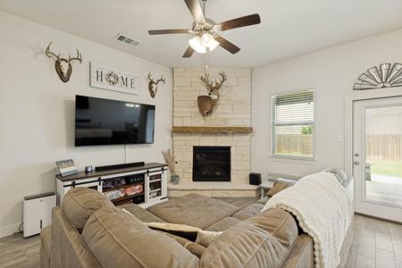 2817 Half Moon Road