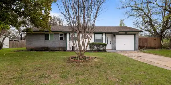 104 Shoreline Drive