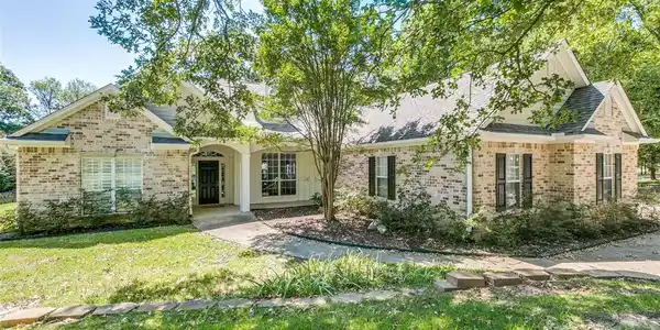 234 Stonewall Drive